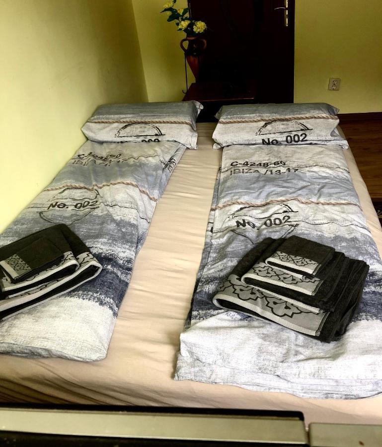 La Symo Apartament Straja Lupeni Lupeni  Екстериор снимка